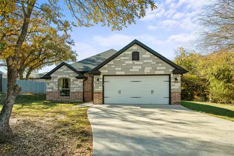 4052 Dakota Trl, Granbury, TX 76048