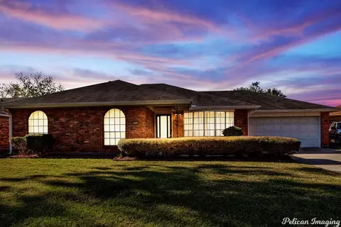 3502 Kresswick St, Bossier City, LA 71112
