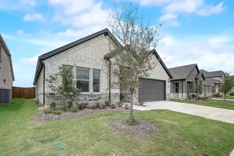 3902 High Valley Dr, Princeton, TX 75407