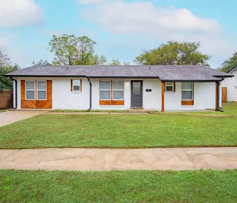 311 Westwood Dr, Euless, TX 76039