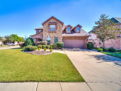 2707 Magellan Ln, Grand Prairie, TX 75054