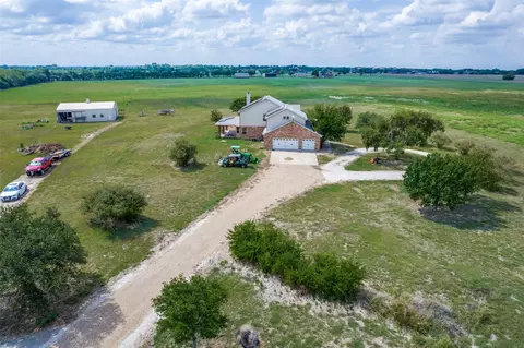 1264 Mackey Rd, Howe, TX 75459