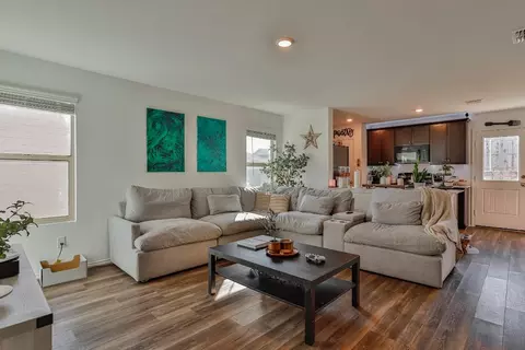 421 Red Rock Trl, Haslet, TX 76052
