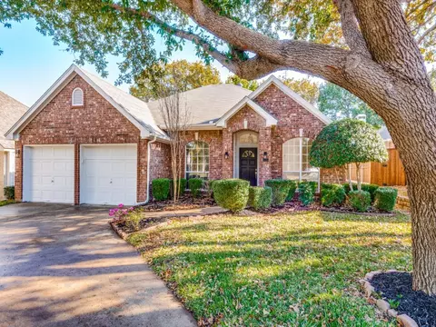 2224 Post Oak Ct, Corinth, TX 76210