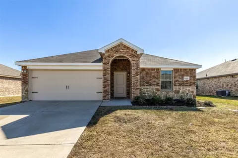 2908 Rowland Dr, Seagoville, TX 75159