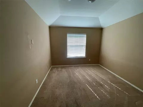 422 E Whitener Rd, Euless, TX 76040 photo 9