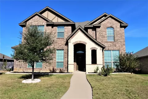 917 Grouse Rd, Glenn Heights, TX 75154