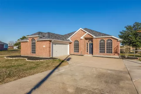 780 Overland Dr, Lowry Crossing, TX 75069