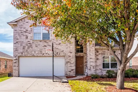 5835 Midnight Ln, Grand Prairie, TX 75052