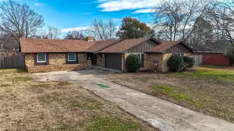 604 Lusk St, Bonham, TX 75418