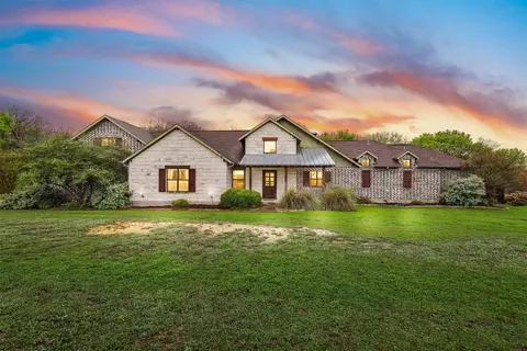 5021 Vernon Pt, Midlothian, TX 76065