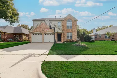 300 Branch Bnd, Euless, TX 76039
