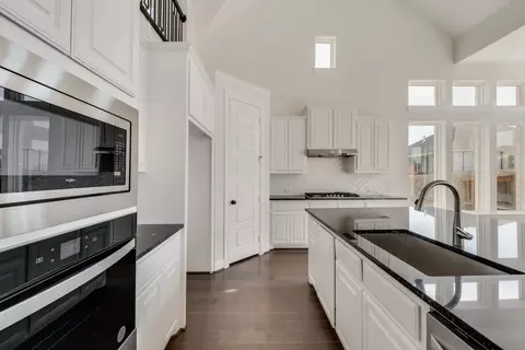 3528 Ithaca St, Corinth, TX 76208 photo 8