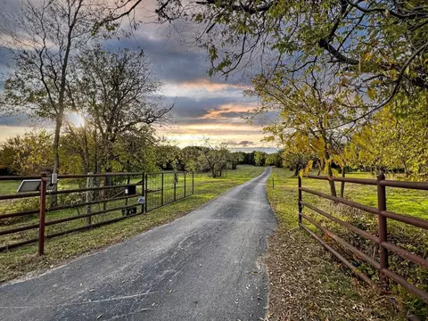 9895 N Hwy 281, Mineral Wells, TX 76067