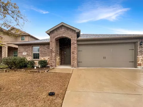 608 Meadow Wood Ln, Princeton, TX 75407