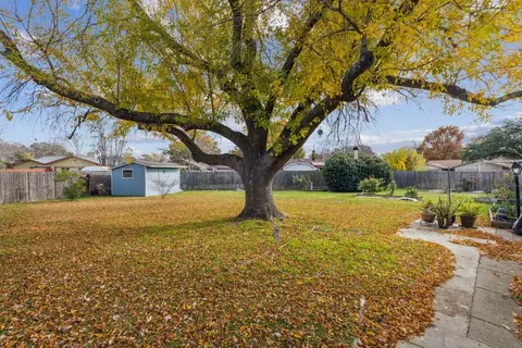 508 Monticello Ct, Garland, TX 75043
