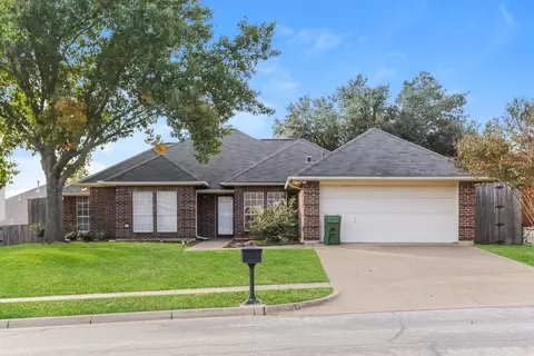 6018 Pennsylvania Ave, Arlington, TX 76017