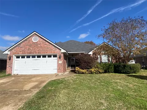 5767 Gold Crest Dr, Bossier City, LA 71112