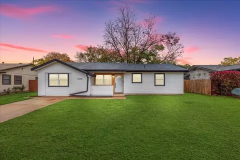 1817 Cunningham St, Irving, TX 75062