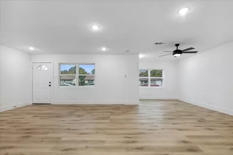 1817 Cunningham St, Irving, TX 75062 photo 6