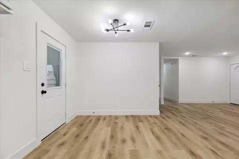 1817 Cunningham St, Irving, TX 75062 photo 17