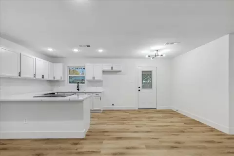 1817 Cunningham St, Irving, TX 75062 photo 10