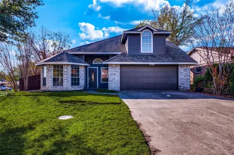 2301 April Ln, Grand Prairie, TX 75050