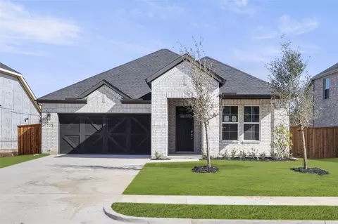 2462 Pebble Bank Ln, Midlothian, TX 76065