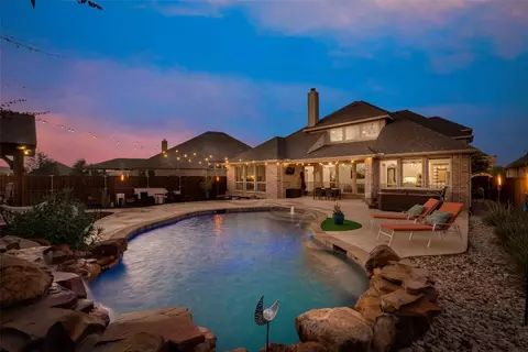 604 Tweed Dr, Fort Worth, TX 76131