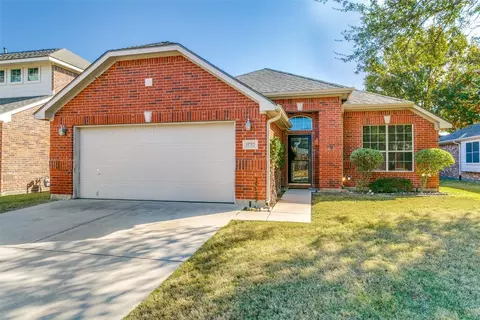 11712 Aspen Creek Dr, Fort Worth, TX 76244