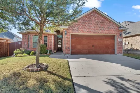 1124 Albany Dr, Fort Worth, TX 76131