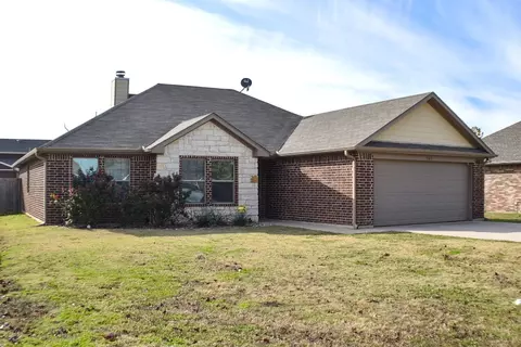 707 Dixie Ln, Whitewright, TX 75491