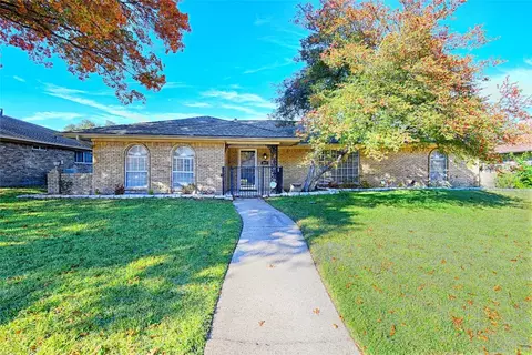 2817 Teakwood Ln, Plano, TX 75075