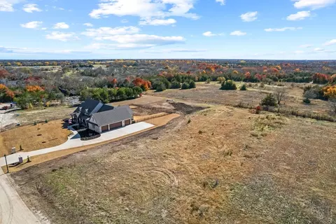 324 Abagail Ln, Van Alstyne, TX 75495