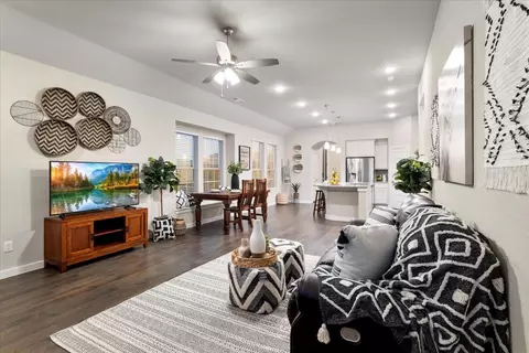 1129 Shire Dr, Aubrey, TX 76227
