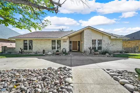 428 Park Bnd, Richardson, TX 75081