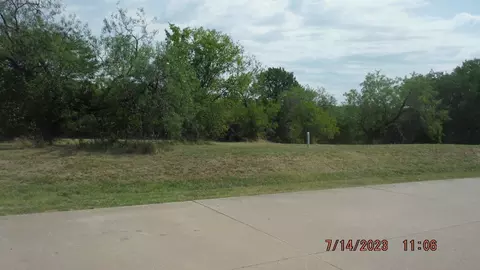 3056 Koscher Dr, Grand Prairie, TX 75104