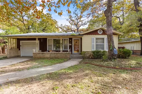 606 Club Oak Dr, River Oaks, TX 76114