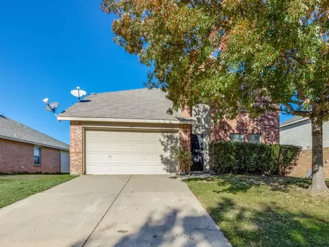 4876 Parkview Hills Ln, Fort Worth, TX 76179