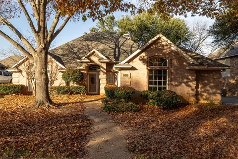 8545 Steeple Ridge Dr, North Richland Hills, TX 76182