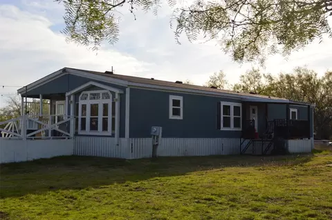 252 Barker Rd, Ennis, TX 75119
