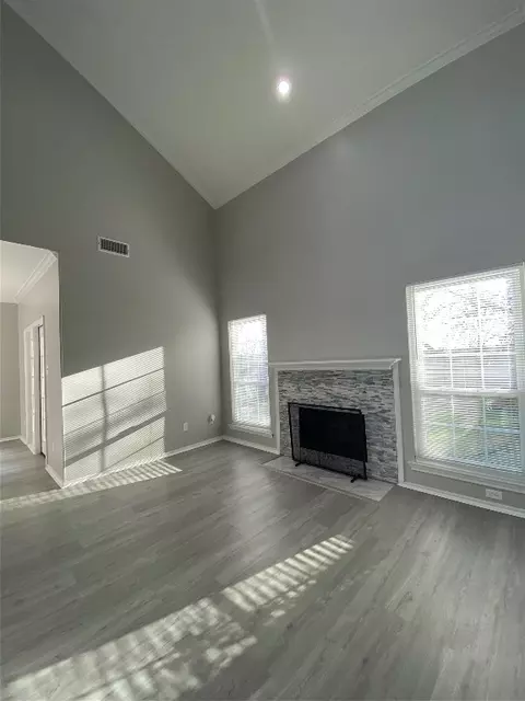 4 Country Club Pl, Waxahachie, TX 75165