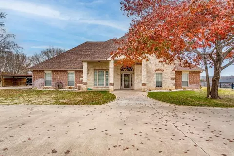 155 Summer Stone Ct, Weatherford, TX 76087