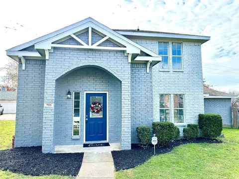 906 Wayne Ave, Duncanville, TX 75137