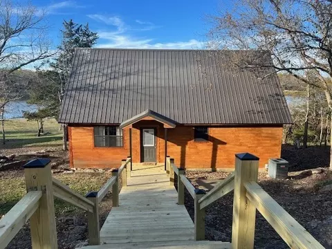 3859 W W Lk, Fort Towson, OK 74753
