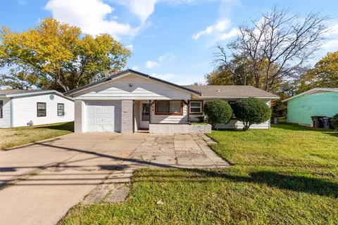 3625 Village Creek Rd, Fort Worth, TX 76119