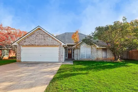 1640 S 5th St, Midlothian, TX 76065
