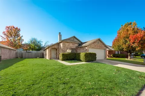 716 Capricorn St, Cedar Hill, TX 75104