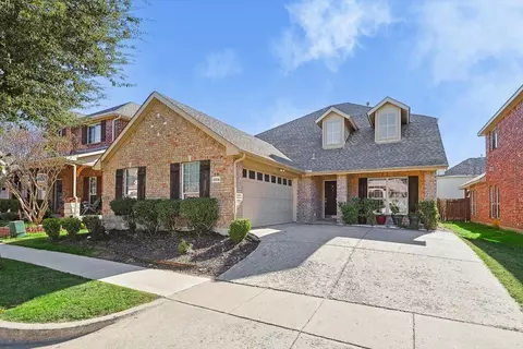8105 Lonesome Spur Trl, Mckinney, TX 75070