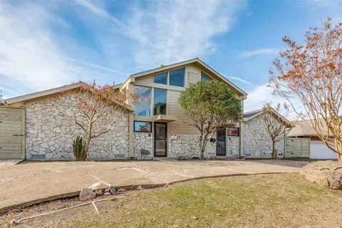 9027 Boedeker Dr, Dallas, TX 75225